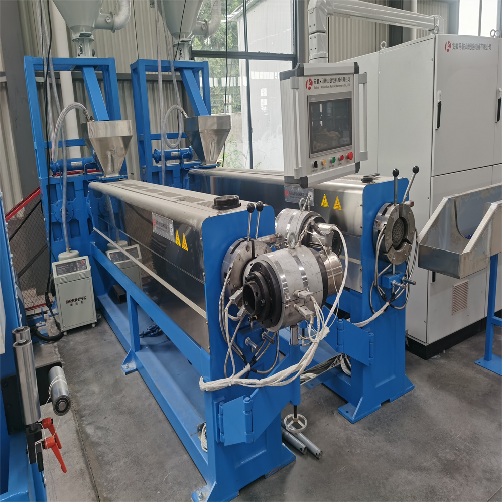 90 Extruder machine for PVC insulated cable
