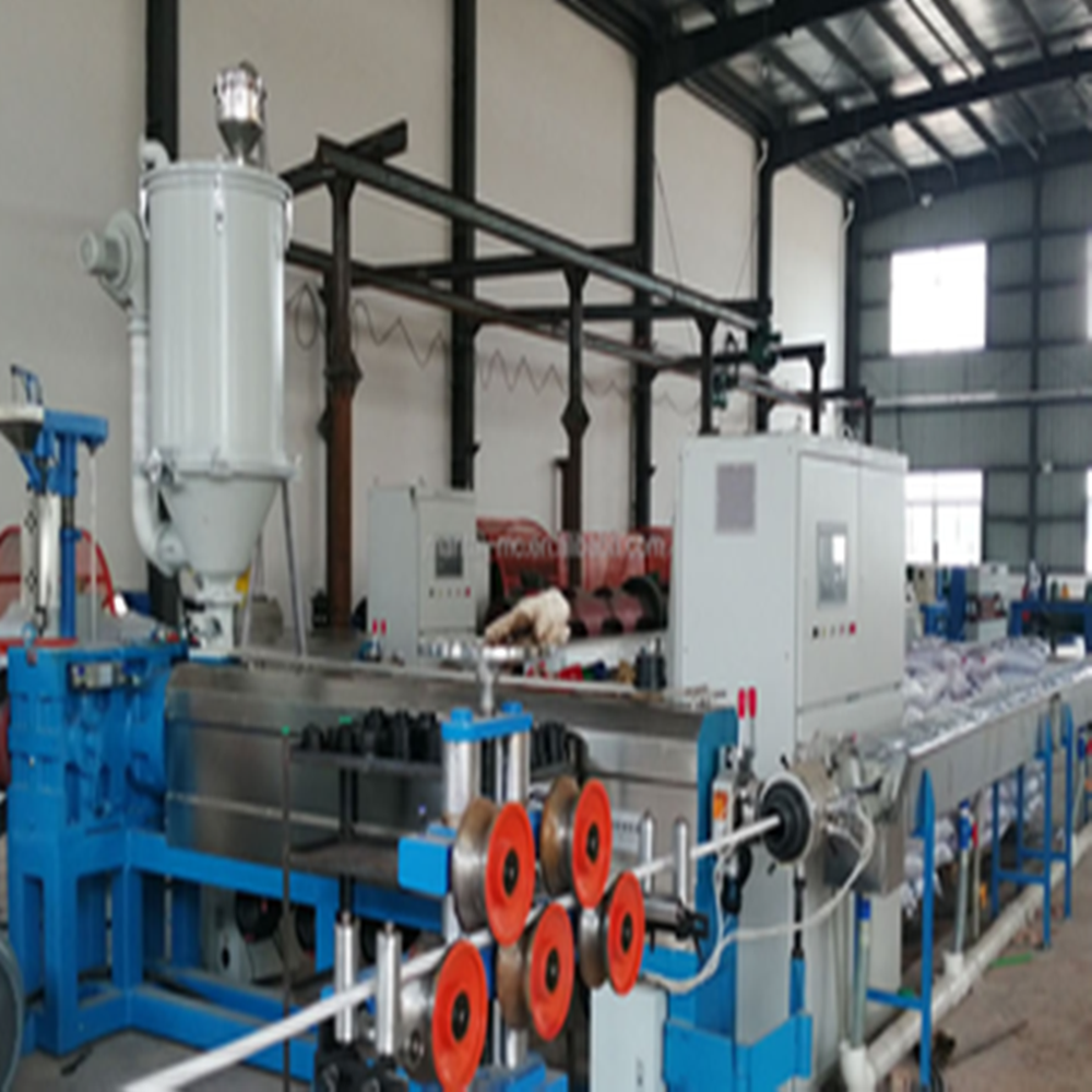 Automatic and efficient PVC cable sheath extruder coating machine